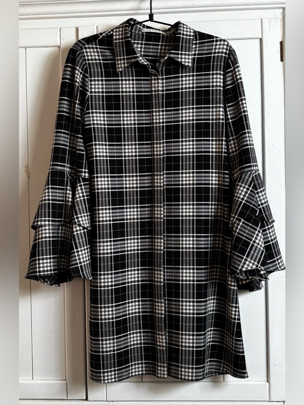 Alice + Olivia Jem Plaid Ruffle Bell Sleeve Shirt Dress Black White Size M - Picture 4 of 13